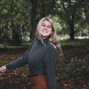 Meet your Posher, Kaitlin